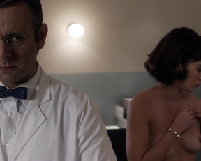 Lizzy Caplan, Helene Yorke – Masters of Sex s01e06 (2013)