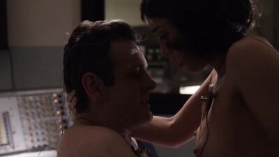 Lizzy Caplan – Masters of Sex s01e07 (2013)