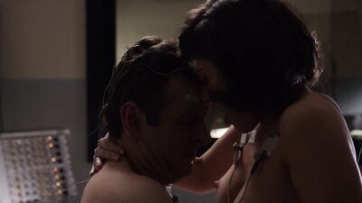 Lizzy Caplan – Masters of Sex s01e07 (2013)
