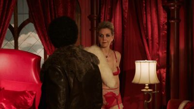 Maggie Gyllenhaal, Valery Lessard, Sydney Farley - The Deuce s02e06 (2018)