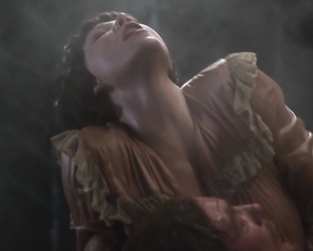 Maggie Gyllenhaal sexy – Frank (2014)