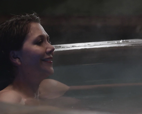 Maggie Gyllenhaal sexy – Frank (2014)