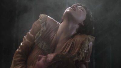 Maggie Gyllenhaal sexy – Frank (2014)