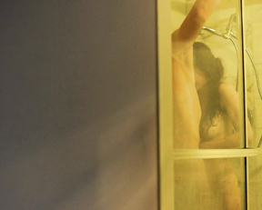 Brooke Bloom – She’s Lost Control (2014)