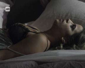 Maria Bopp naked, etc - Me Chama De Bruna s02e05 (2017)