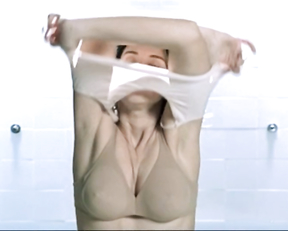 Monica Bellucci – Agents secrets (2004)