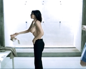 Monica Bellucci – Agents secrets (2004)