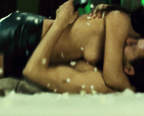 Monica Bellucci – Shoot ‘Em Up (2007) HD 1080p