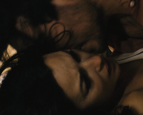 Monica Bellucci – Don’t Look Back (2009)