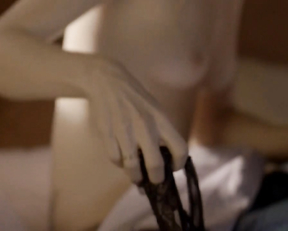 Michelle Batista, Aline Jones, Gabriella Vergani - O Negocio s04e05 (2018)