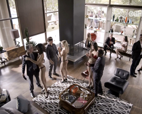 Joyce Almeida, Aline Samy – O Negocio s02e10 (2014)