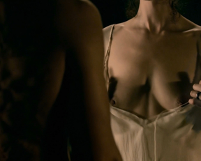 Caitriona Balfe – Outlander s01e07 (2014)