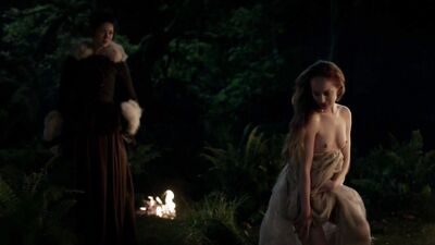 Lotte Verbeek naked – Outlander s01e10 (2015)