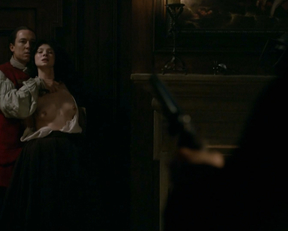 Caitriona Balfe – Outlander s01e09 (2015)