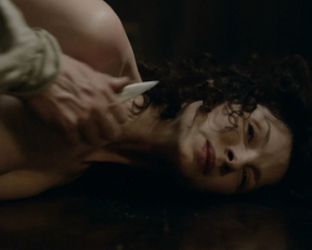 Caitriona Balfe naked – Outlander s01e08 (2014)