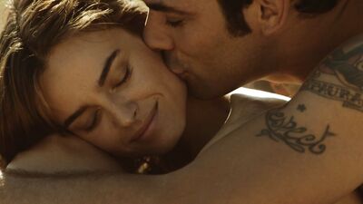 Kasia Smutniak, Carolina Crescentini – Allacciate le cinture (2014)