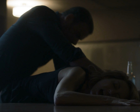 Lola Glaudini sex scene - Ray Donovan s06e05 (2018)