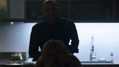 Lola Glaudini sex scene - Ray Donovan s06e05 (2018)
