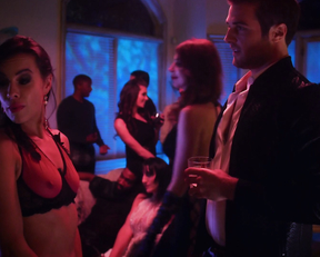 Roxane Mesquida, Kelli Berglund, etc - Now Apocalypse s01e07 (2019)