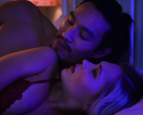 Roxane Mesquida, Kelli Berglund, etc - Now Apocalypse s01e02 (2019)