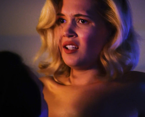 Roxane Mesquida, Kelli Berglund - Now Apocalypse s01e01 (2019)