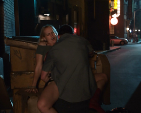 Maddie McCormick sex scene - Shameless s09e09 (2019)