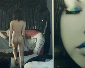 Marta Nosova topless – Sladkaya zhizn s01e05 (2014)