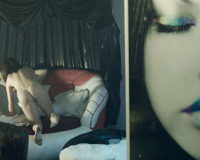 Marta Nosova topless – Sladkaya zhizn s01e05 (2014)