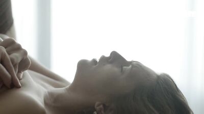 Mariya Shumakova naked – Sladkaya zhizn s02e06-07 (2015)