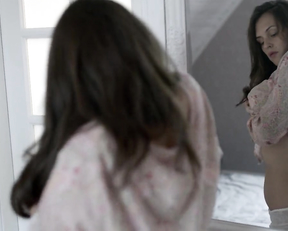 Mariya Shumakova nude – Sladkaya zhizn s02e03 (2015)