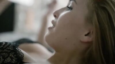 Lukerya Ilyashenko topless – Sladkaya zhizn s02e07 (2015)