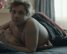 Lukerya Ilyashenko sex scene – Sladkaya zhizn s01e04 (2014)