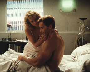 Sharon Stone, Lycia Naff – Total Recall (1990)