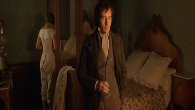 Sophie Marceau topless – Firelight (1997)