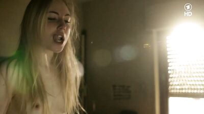 Elisa Schlott naked - Tatort e933 (2015)