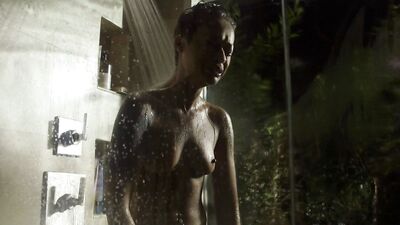 Skin Diamond nude – Submission s01e05 (2016)