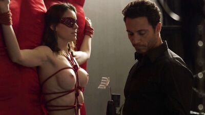Ashlynn Yennie naked – Submission s01e05 (2016)
