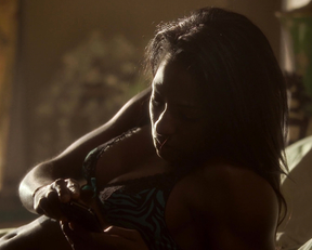 Rutina Wesley, Vedette Lim – True Blood s04 (2011)