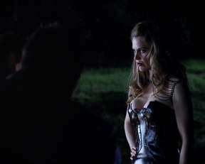Kristin Bauer sexy – True Blood s04 (2011)