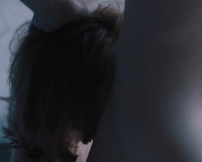 Louisa Krause, Anna Friel - The Girlfriend Experience s02e07 (2017)