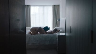 Louisa Krause, Anna Friel - The Girlfriend Experience s02e03 (2017)