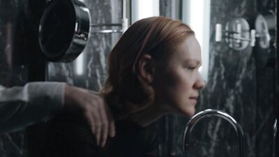 Gillian Williams, Louisa Krause - The Girlfriend Experience s02e01 (2017)