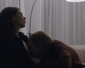 Anna Friel, Louisa Krause - The Girlfriend Experience s02e09 (2017)