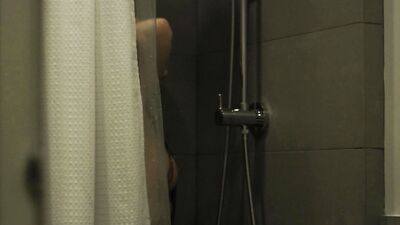 Riley Keough topless – The Girlfriend Experience s01e04 (2016)