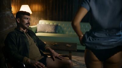 Melissa Barrera, Mishel Prada - Vida s02e09 (2019)