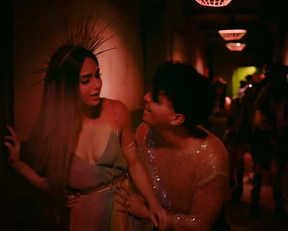 Melissa Barrera, Mishel Prada, Roberta Colindrezs - Vida s02e08 (2019)