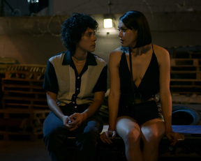 Melissa Barrera, Mishel Prada, Roberta Colindrezs - Vida s02e08 (2019)