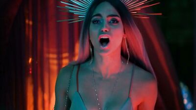 Melissa Barrera, Mishel Prada, Roberta Colindrezs - Vida s02e08 (2019)