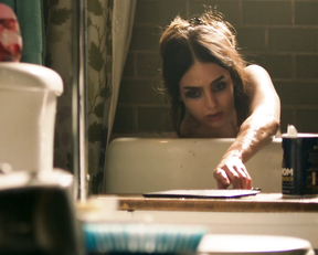 Melissa Barrera - Vida s02e07 (2019)