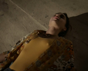 Melissa Barrera, Mishel Prada - Vida s02e04 (2019)